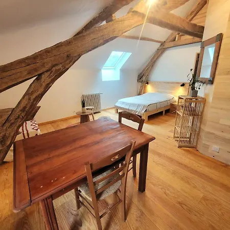 De Charme Dans Grange Renovee Lempzours