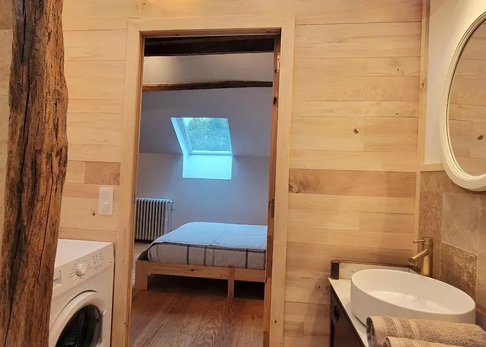 De Charme Dans Grange Renovee アパート Lempzours